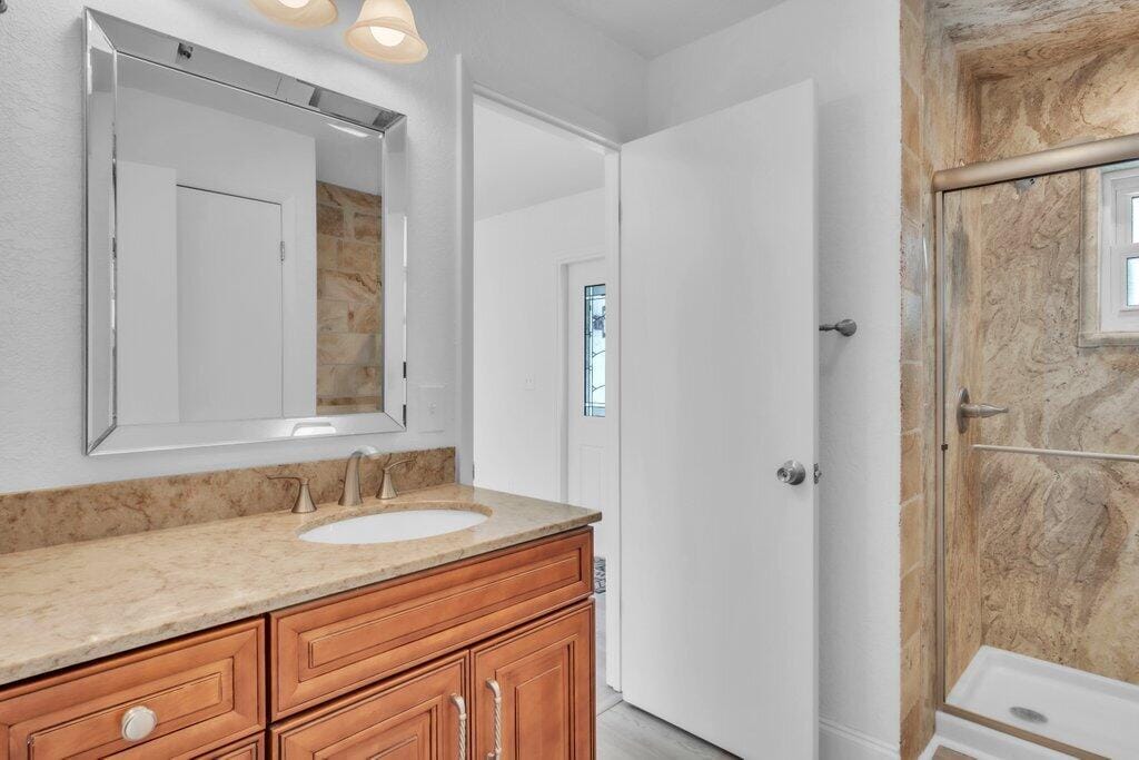 1007 Gatewood Avenue, Fort Pierce, FL 34982 photo 23