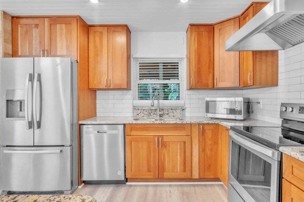 1007 Gatewood Avenue, Fort Pierce, FL 34982 photo 7