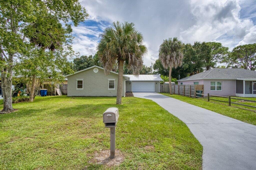 1007 Gatewood Avenue, Fort Pierce, FL 34982