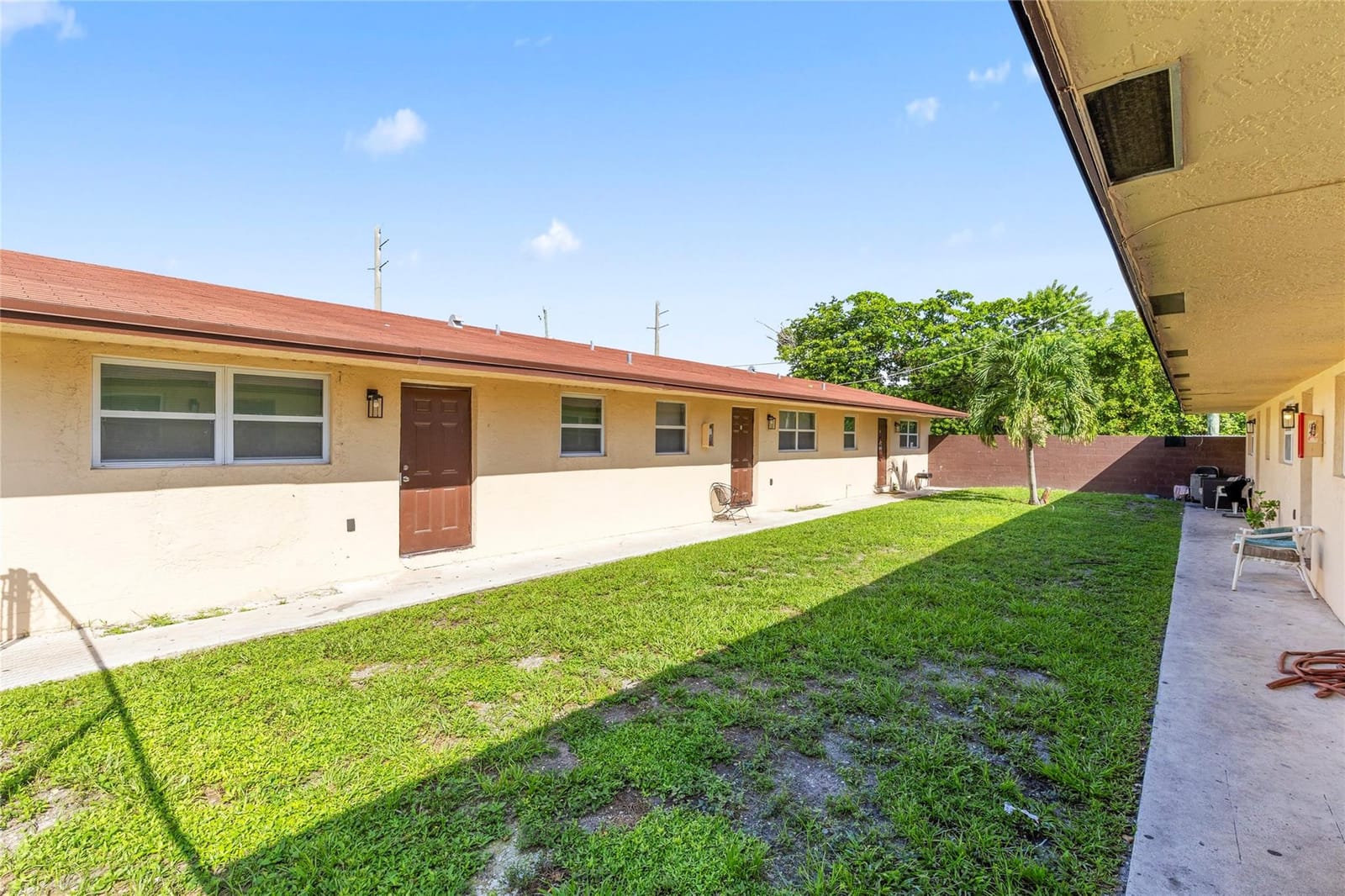 237 NW 12th Court — photo 3