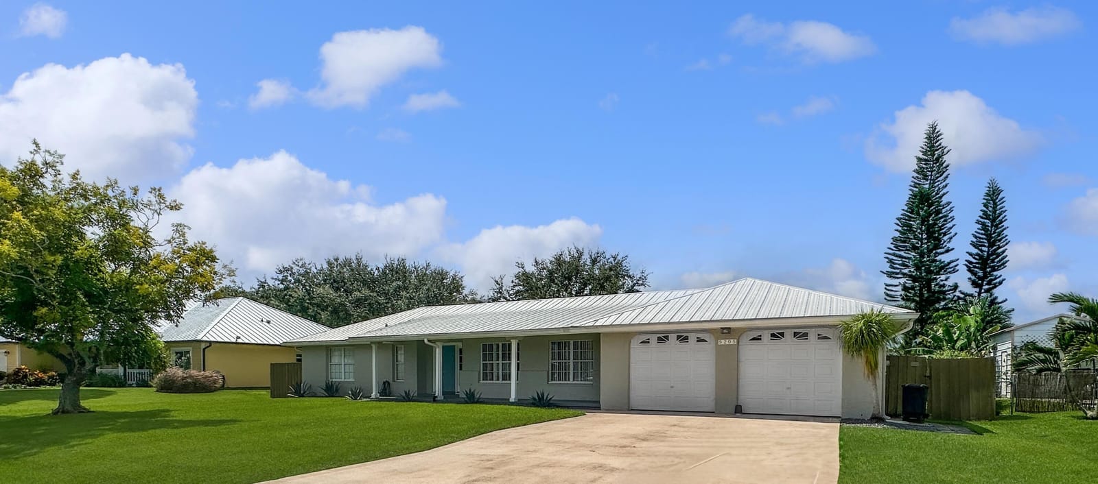 5205 Feather Creek Drive, Fort Pierce, FL 34951 photo 3