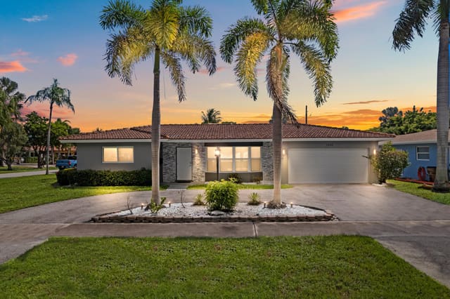 1430 SE 12th Avenue, sold in Woodmar Estates, Deerfield Beach, FL
