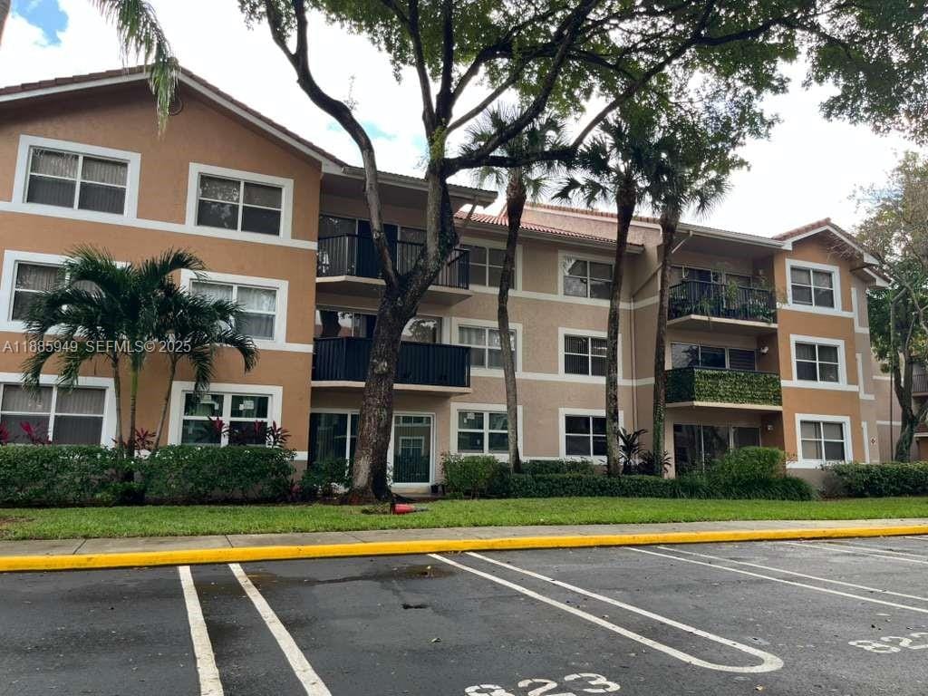 8821 Wiles Road 102, Coral Springs, FL 33067 photo 5