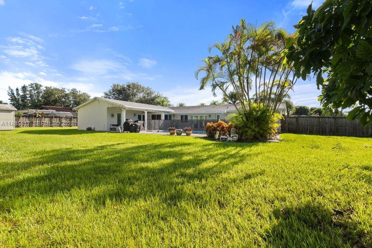 11220 SW 99th Court, Miami, FL 33176 photo 2