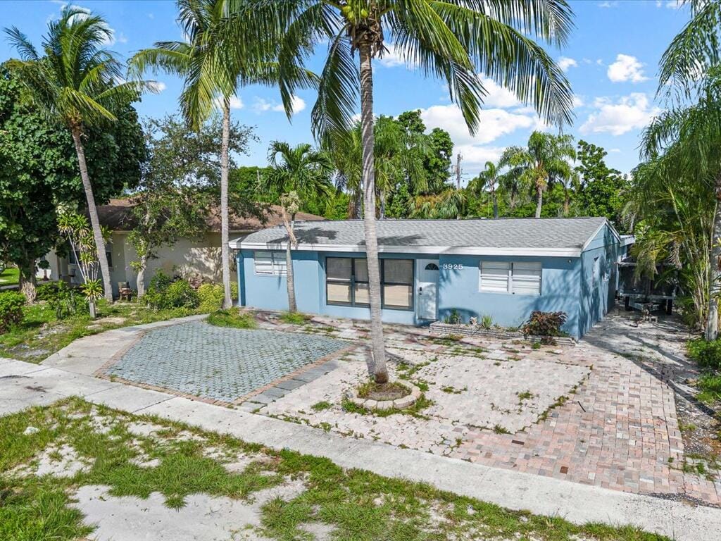 3925 Tuskegee Drive, Lake Worth, FL 33462