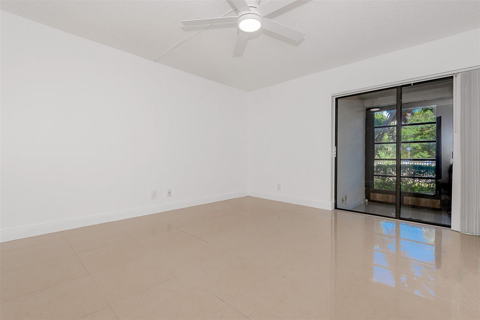 2307 S Cypress Bend Drive 108A, Pompano Beach, FL 33069 photo 13