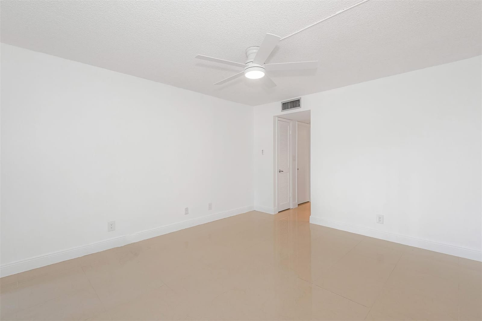 2307 S Cypress Bend Drive 108A, Pompano Beach, FL 33069 photo 15