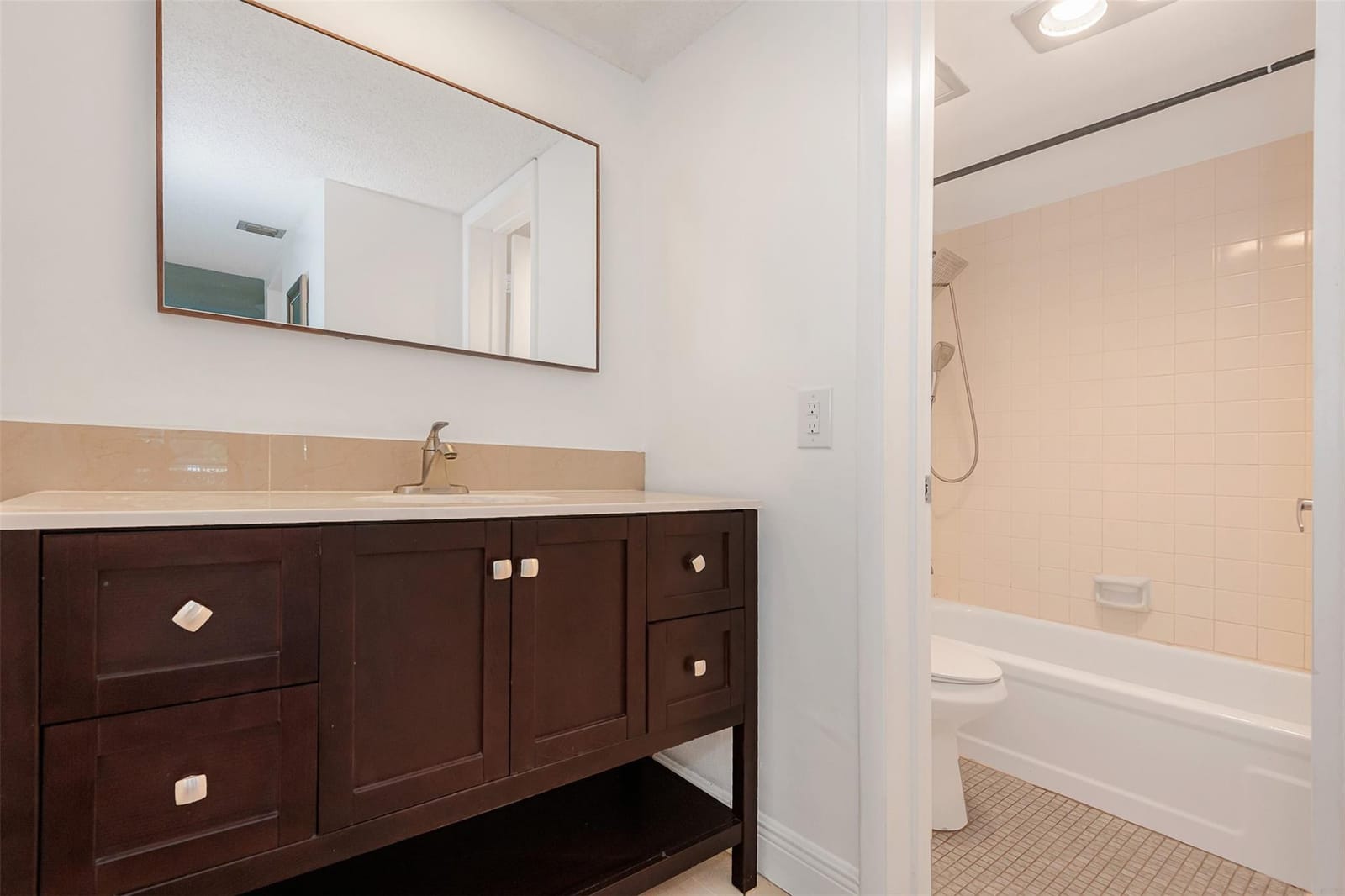 2307 S Cypress Bend Drive 108A, Pompano Beach, FL 33069 photo 18