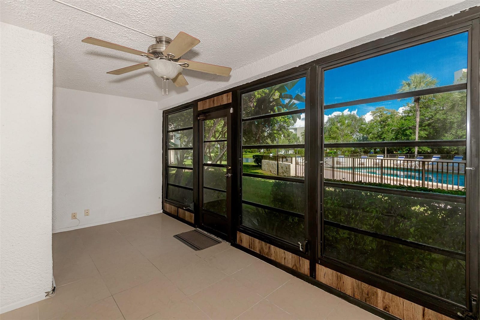 2307 S Cypress Bend Drive 108A, Pompano Beach, FL 33069 photo 25