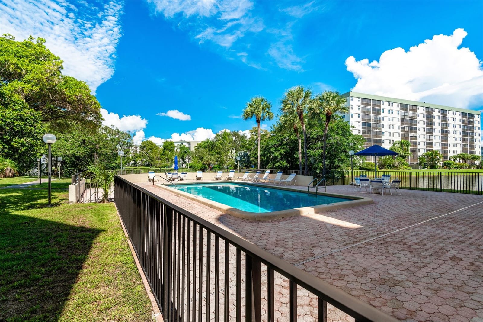 2307 S Cypress Bend Drive 108A, Pompano Beach, FL 33069 photo 27