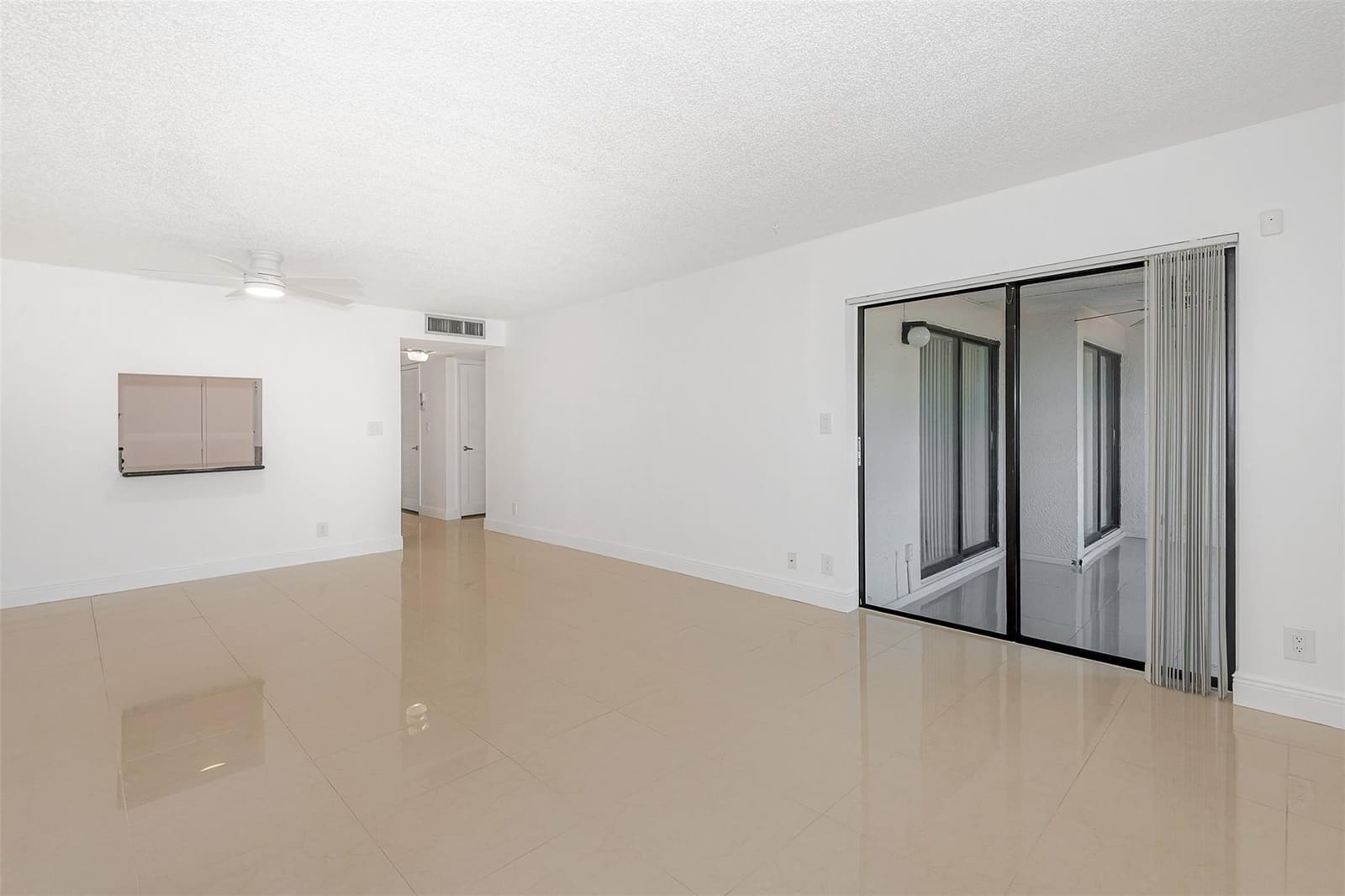 2307 S Cypress Bend Drive 108A — photo 5