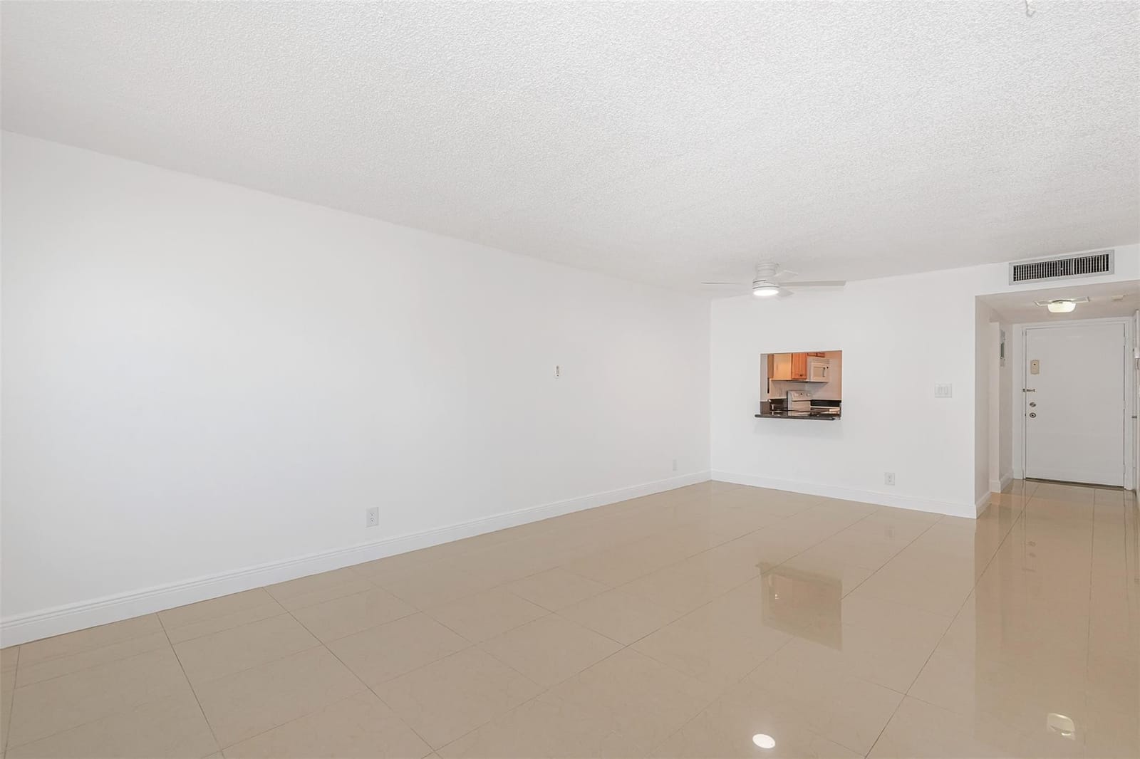 2307 S Cypress Bend Drive 108A — photo 6