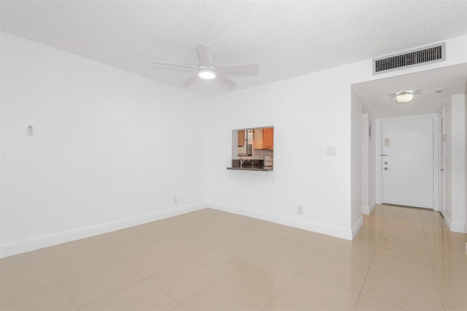 2307 S Cypress Bend Drive 108A — photo 7