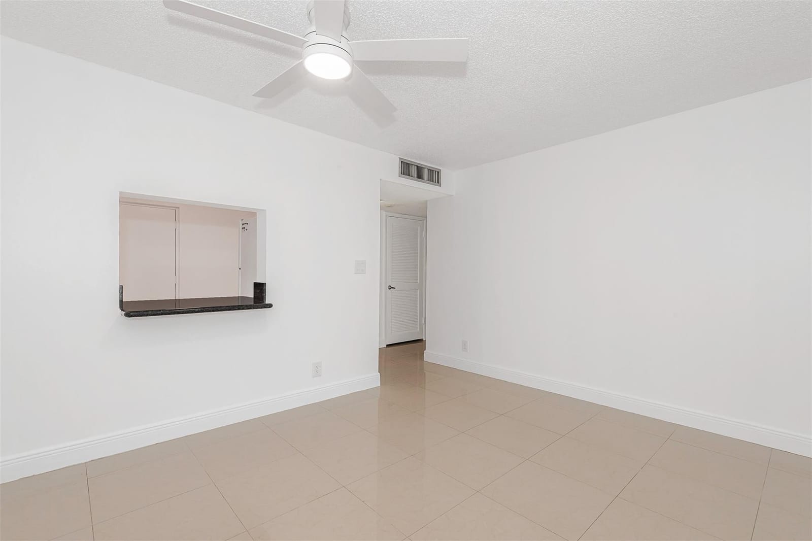 2307 S Cypress Bend Drive 108A — photo 8
