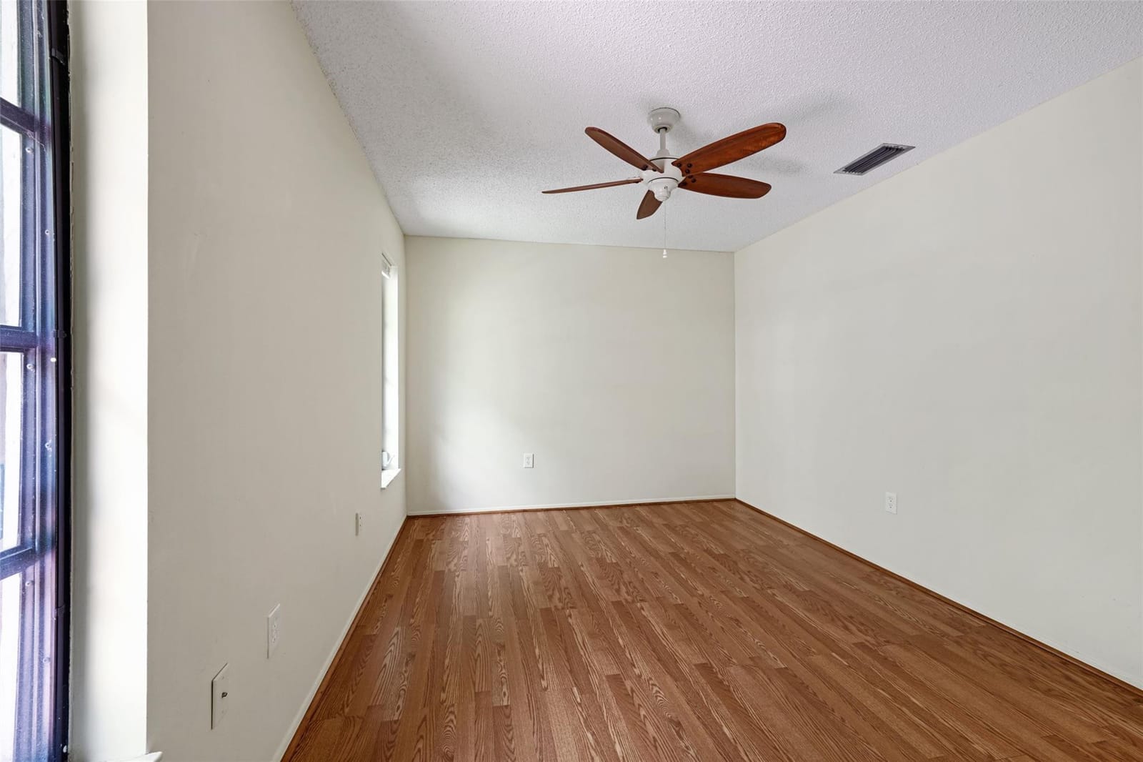 9637 NW 15th Court, Pembroke Pines, FL 33024 photo 17