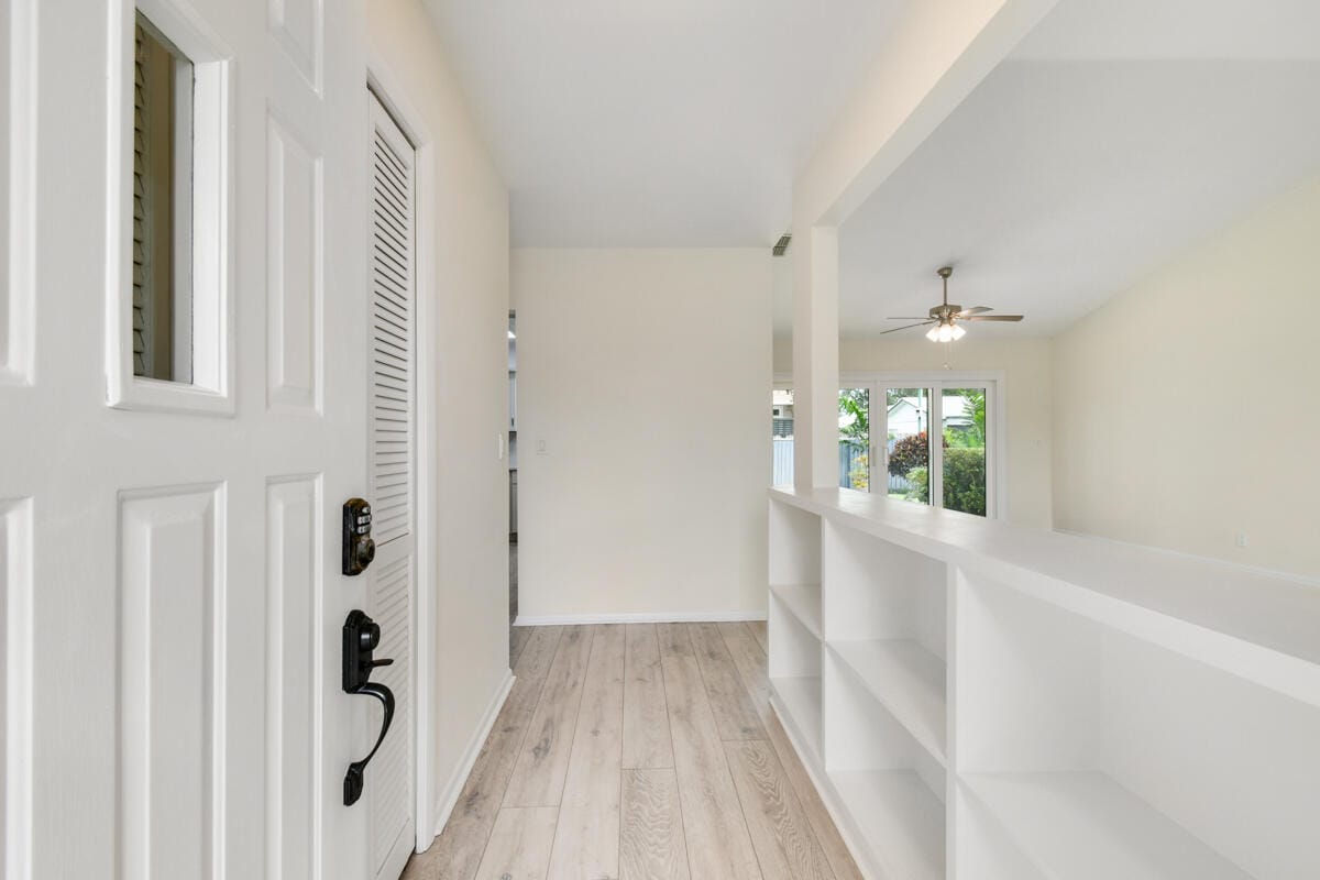8121 SE Helen Terrace — photo 2