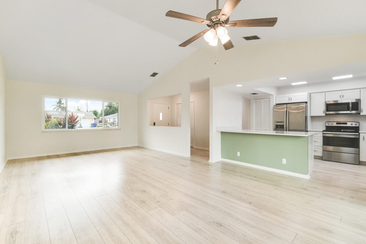 8121 SE Helen Terrace, Hobe Sound, FL 33455 photo 16