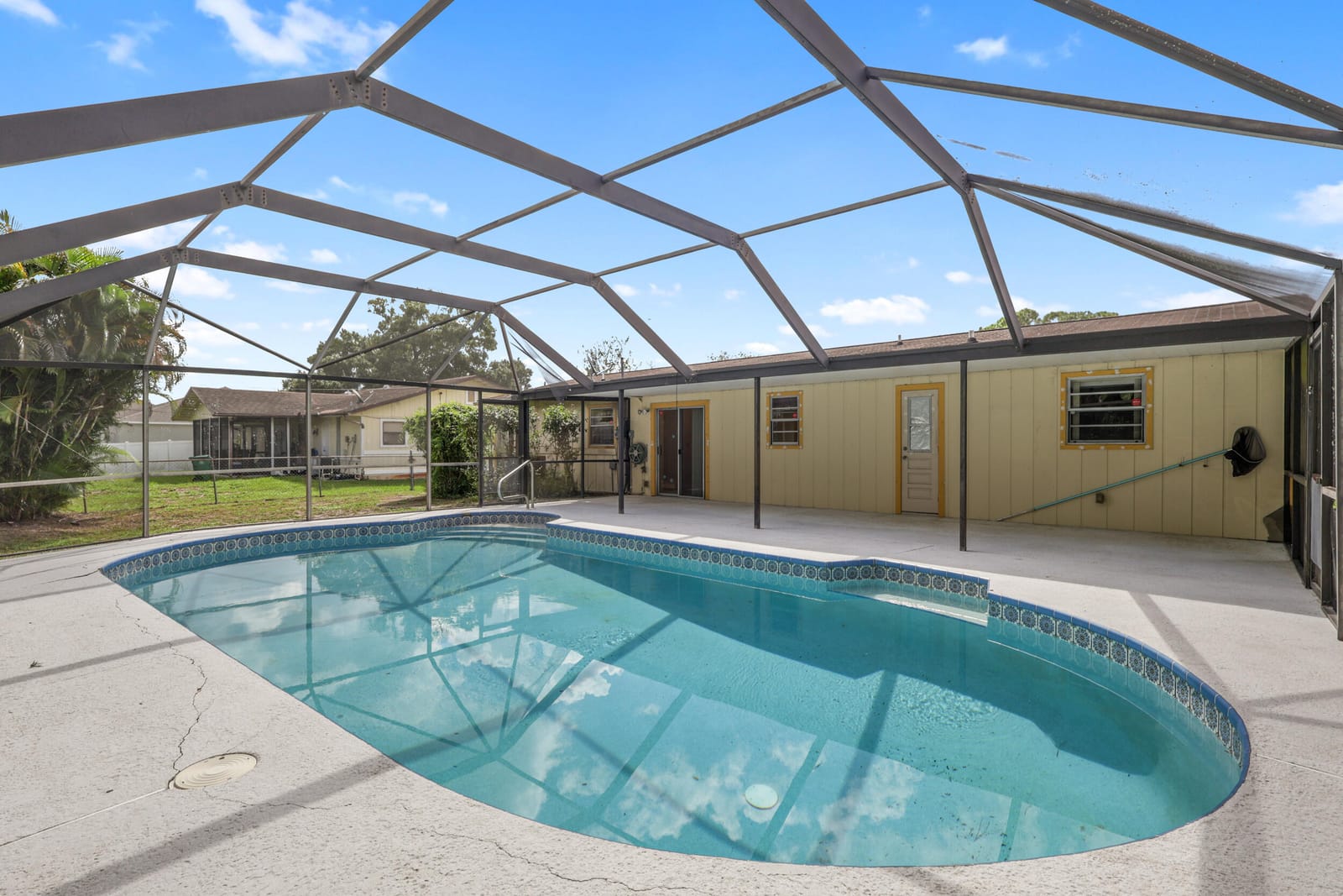 1001 SW Romaine Lane, Port St. Lucie, FL 34953