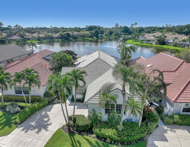 216 Eagleton Lake Boulevard, sold in Eagleton Lakes, Palm Beach Gardens, FL