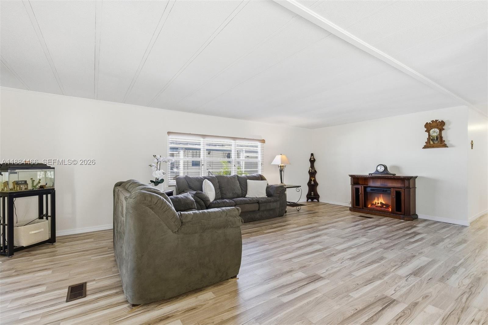 5720 Lakeshore Drive — photo 7