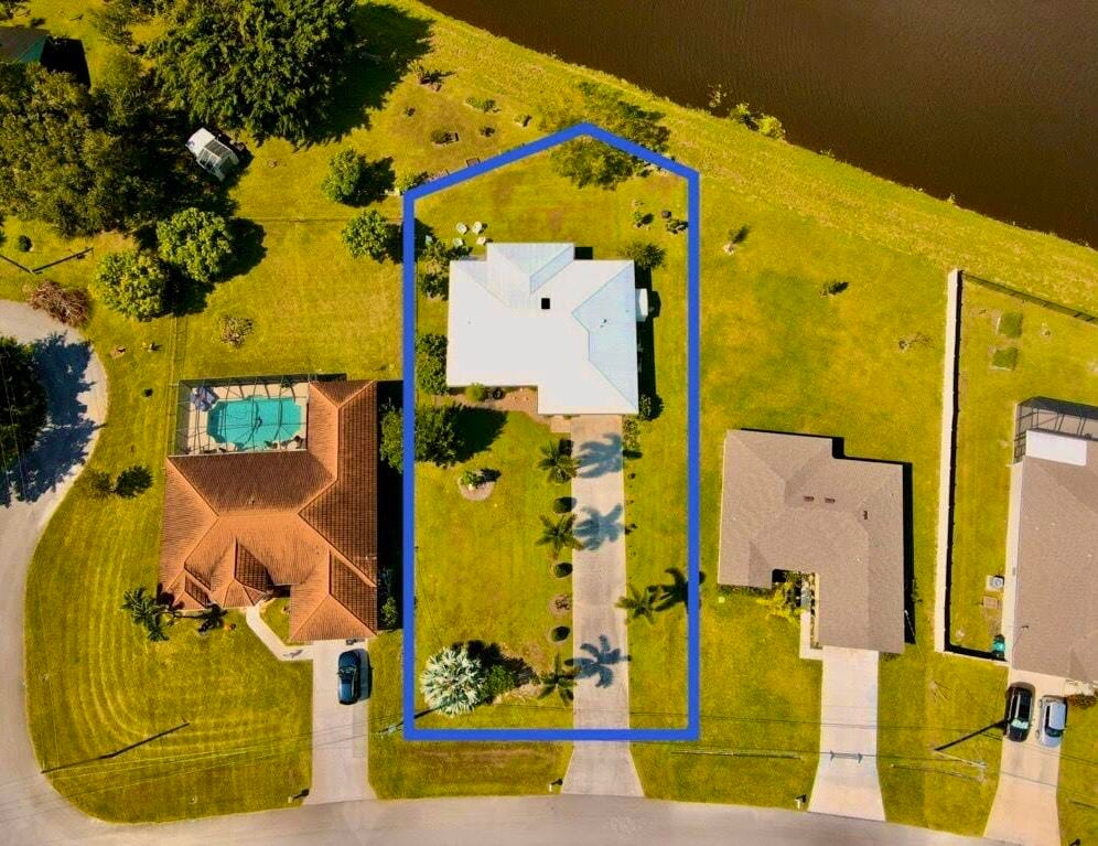 200 SW Ridgecrest Drive, Port St. Lucie, FL 34953
