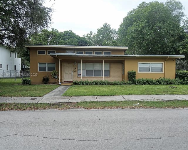 3256 Day Avenue, Miami, FL 33133
