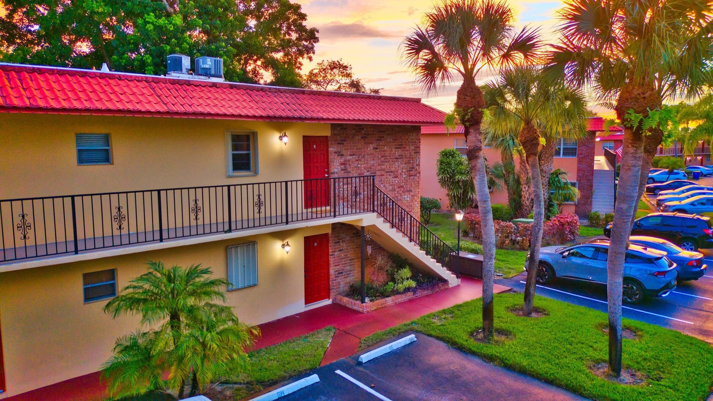 1911 SW Palm City Road J, Stuart, FL 34994, Stuart