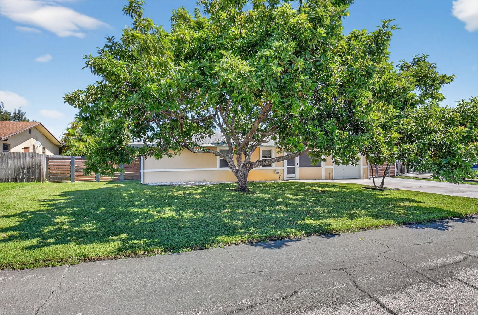 1216 NW 8th Court, Boynton Beach, FL 33426 photo 5