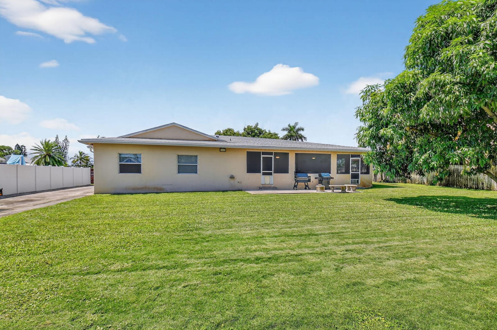 1216 NW 8th Court, Boynton Beach, FL 33426 photo 7