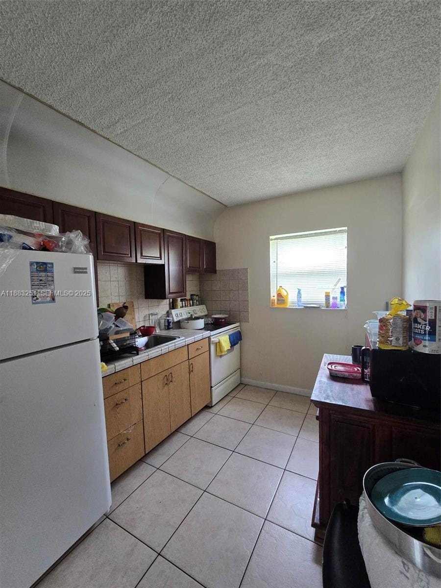 7311 NW 37th Street — photo 8