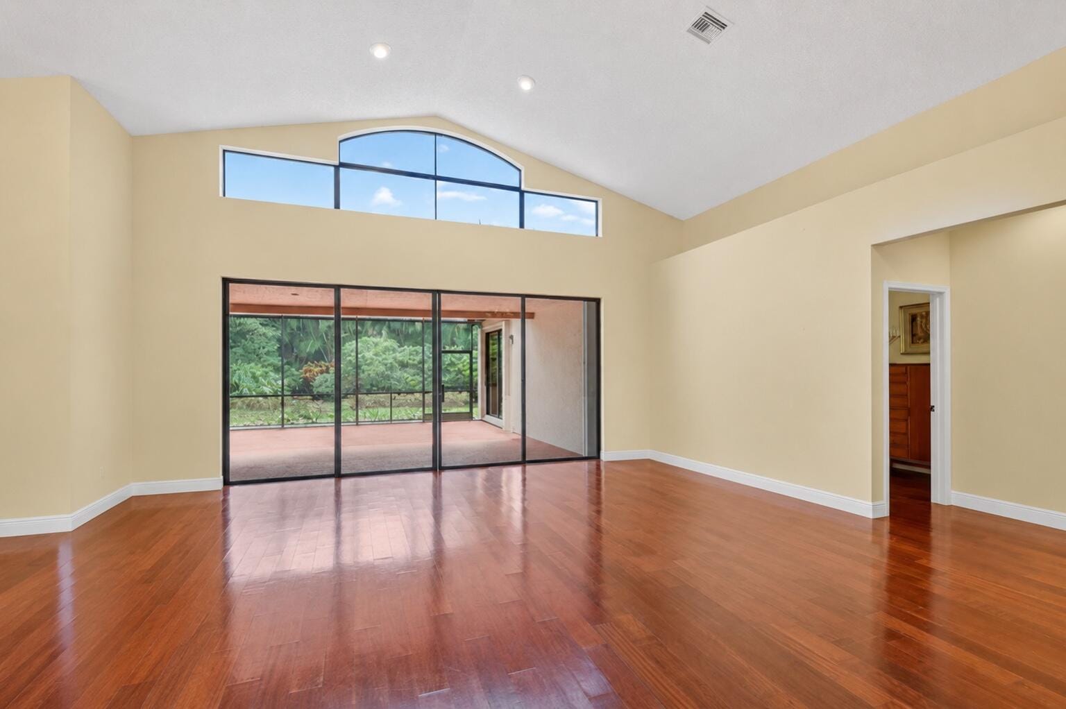 10091 Dover Carriage Lane — photo 6