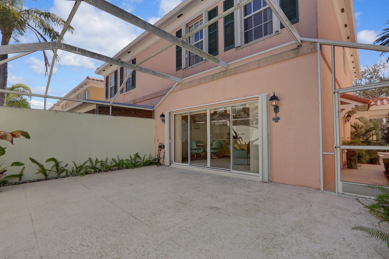 11 Laurel Oaks Circle, Tequesta, FL 33469