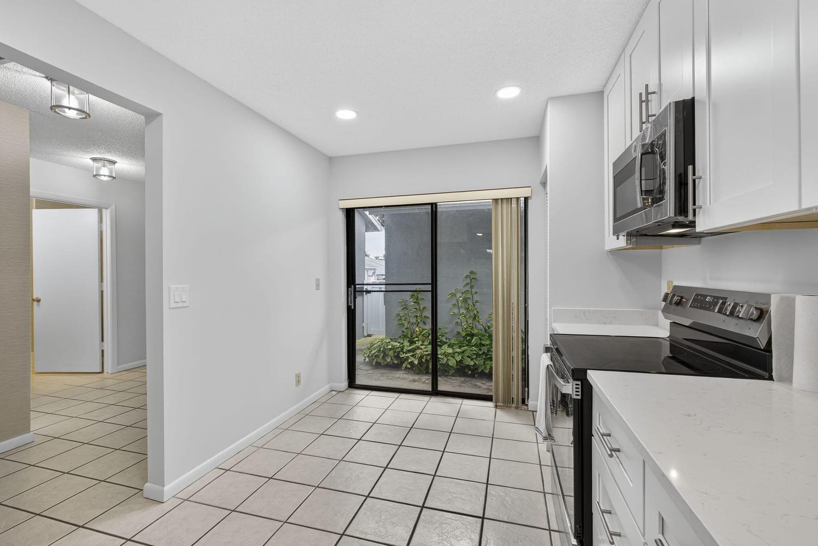 2641 Gately Drive W 2404, West Palm Beach, FL 33415 photo 21