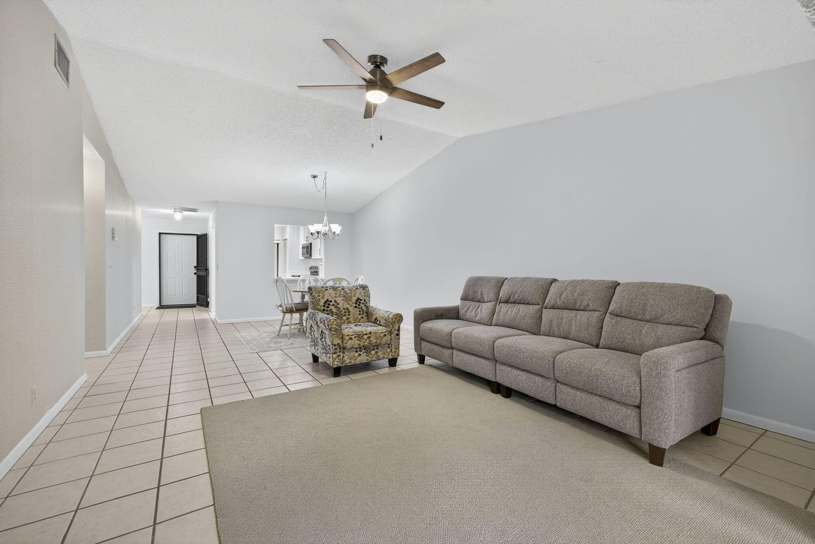 2641 Gately Drive W 2404, West Palm Beach, FL 33415 photo 27