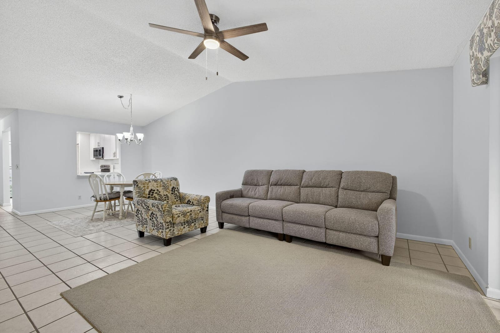 2641 Gately Drive W 2404, West Palm Beach, FL 33415 photo 28