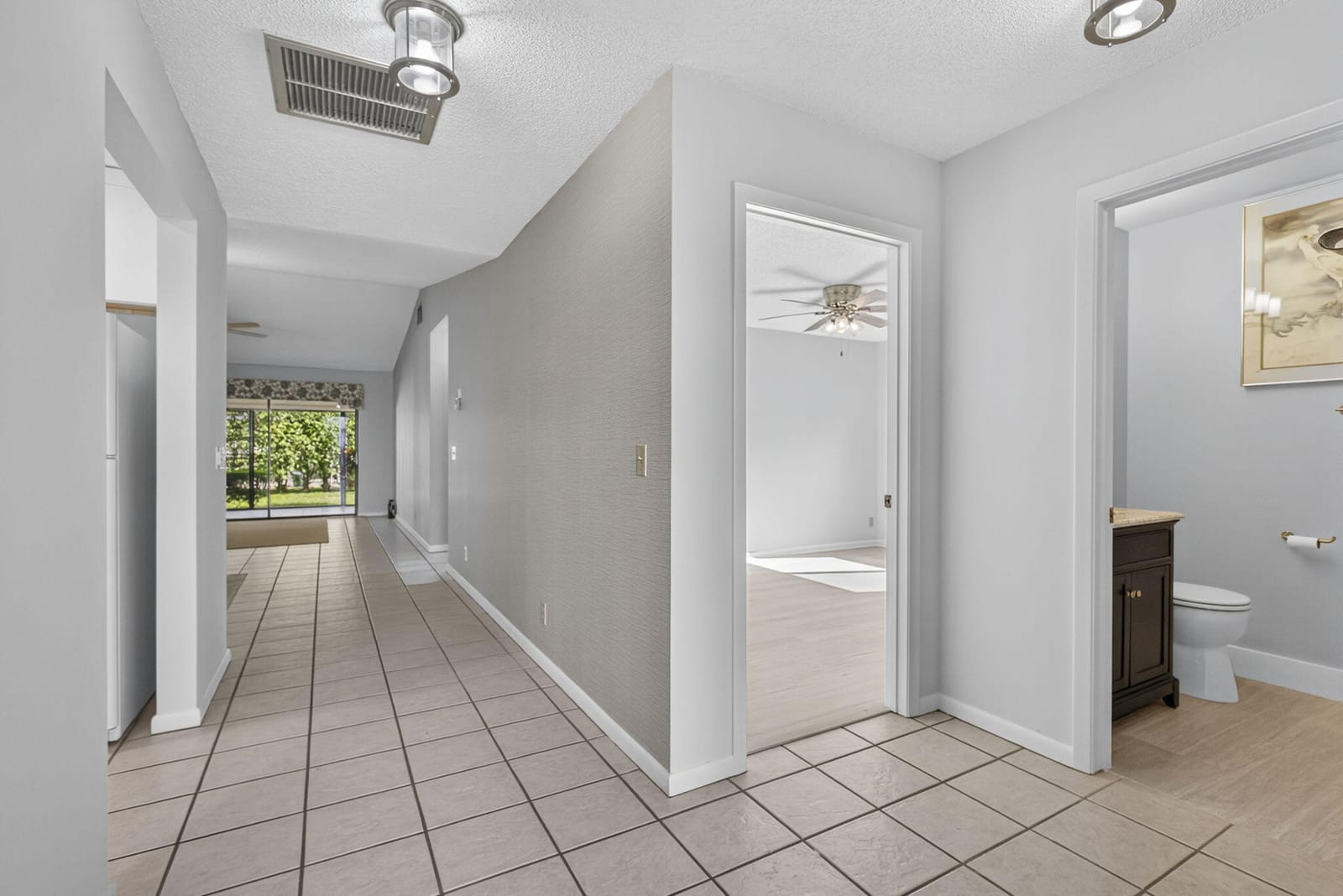 2641 Gately Drive W 2404, West Palm Beach, FL 33415 photo 8