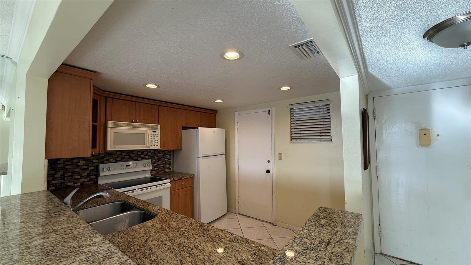 406 NW 68th Avenue 310 — photo 3