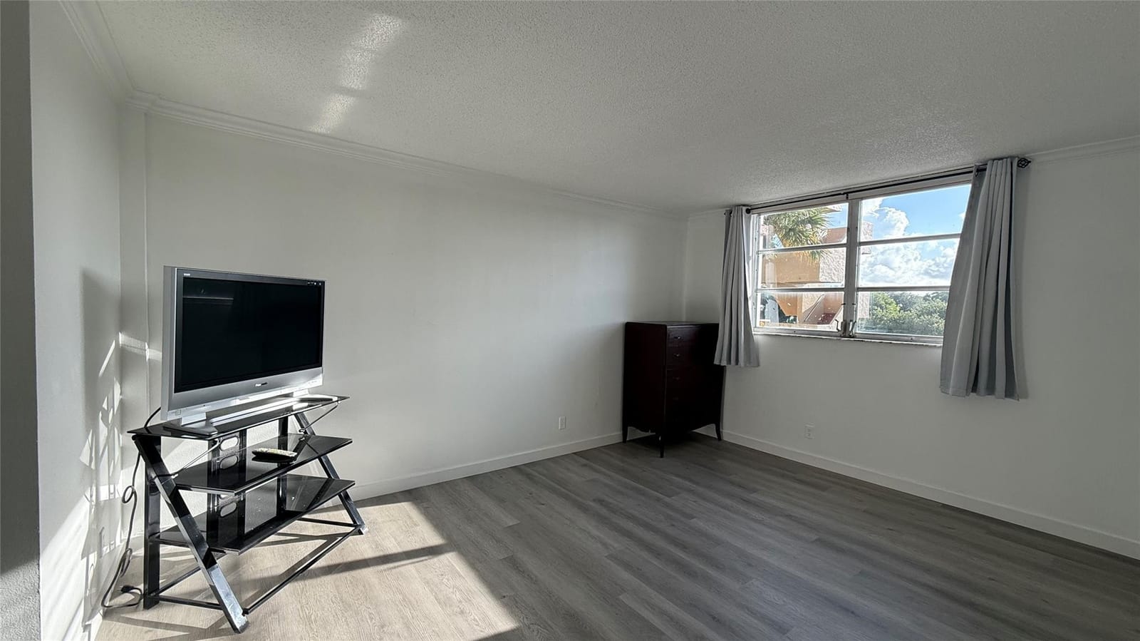 406 NW 68th Avenue 310 — photo 9
