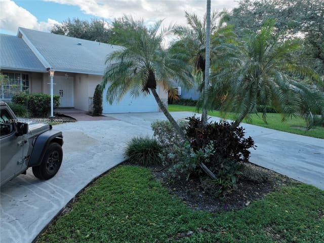 15246 SW 146th Street, Miami, FL 33196
