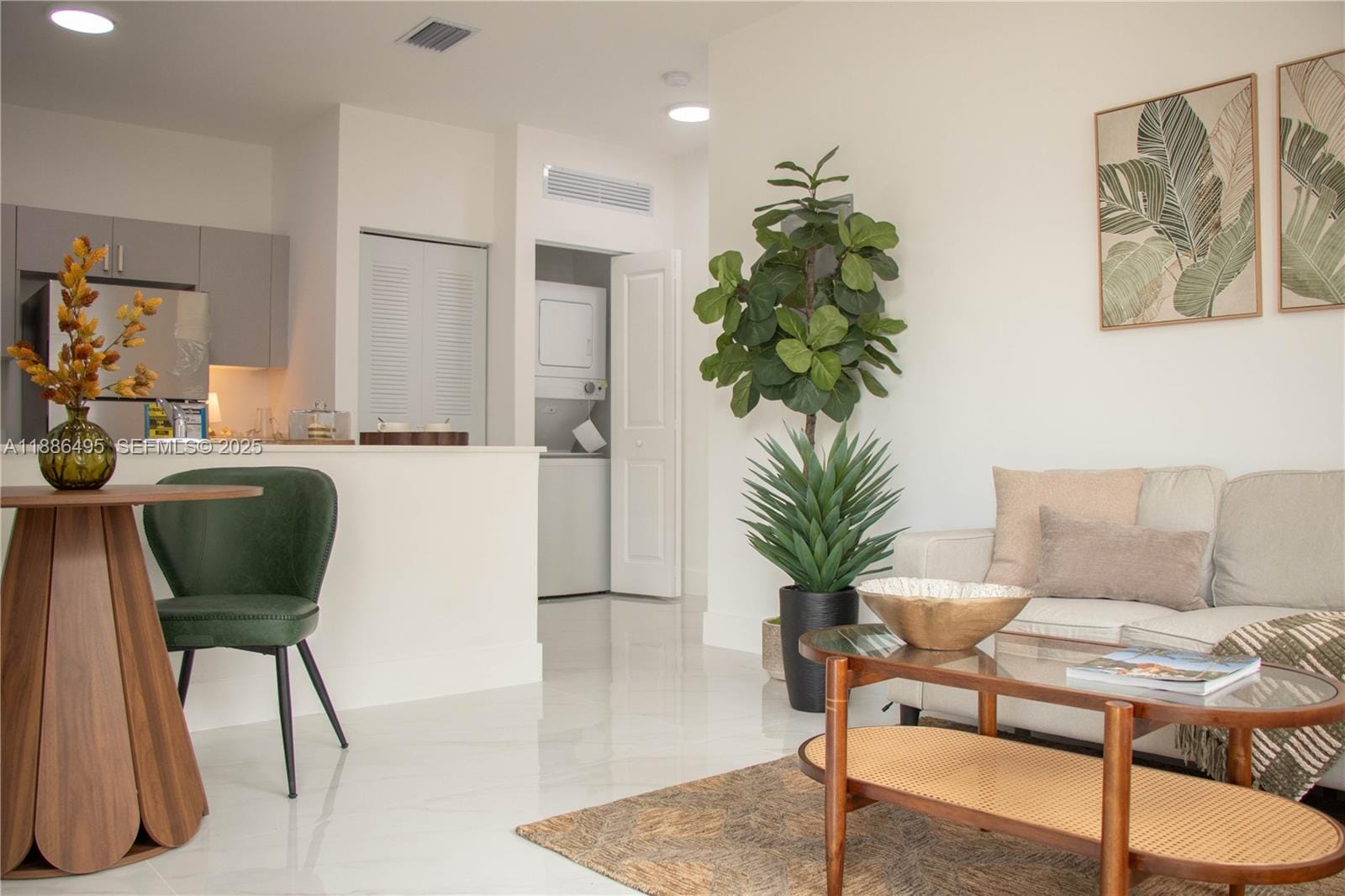 1453 W 29th Street 105, Hialeah, FL 33012 photo 4