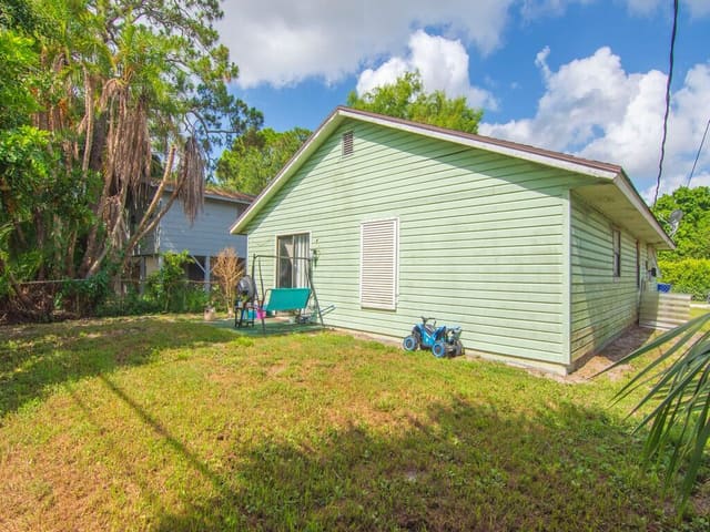 2240 86th Drive, sold in Paradise Park Unit No 2, Vero Beach, FL