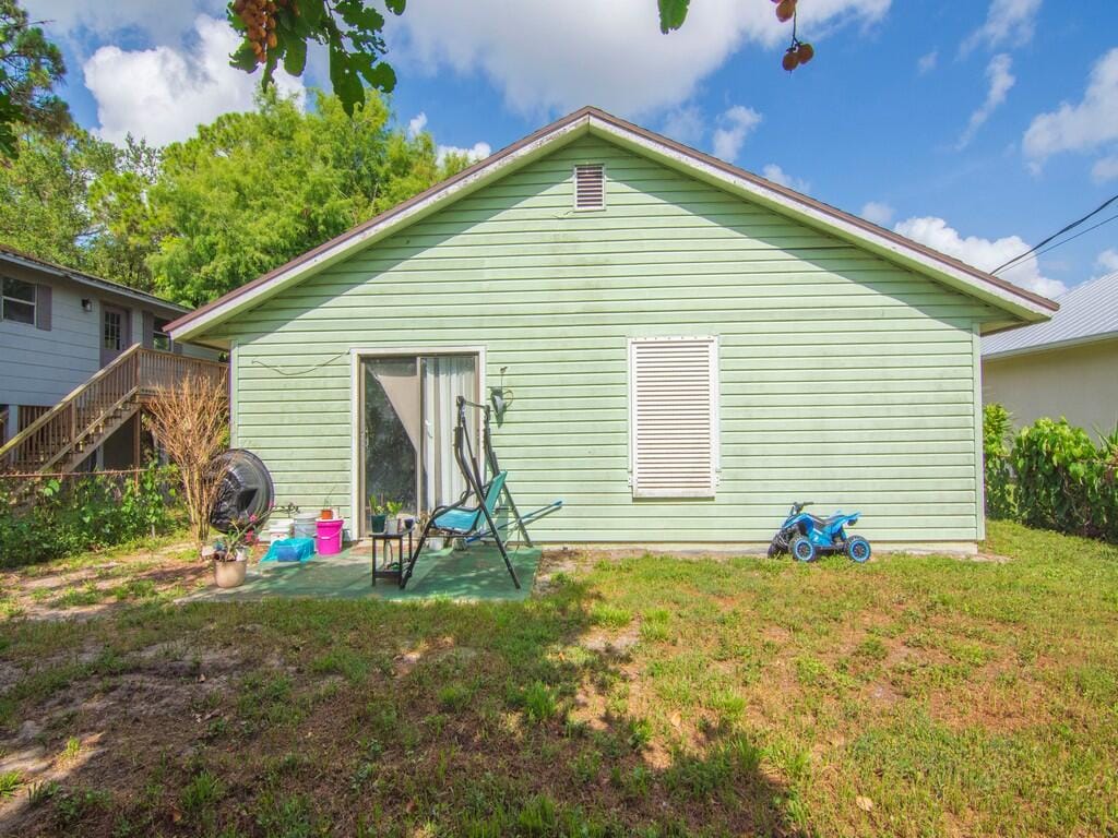 2240 86th Drive, Vero Beach, FL 32966 photo 3