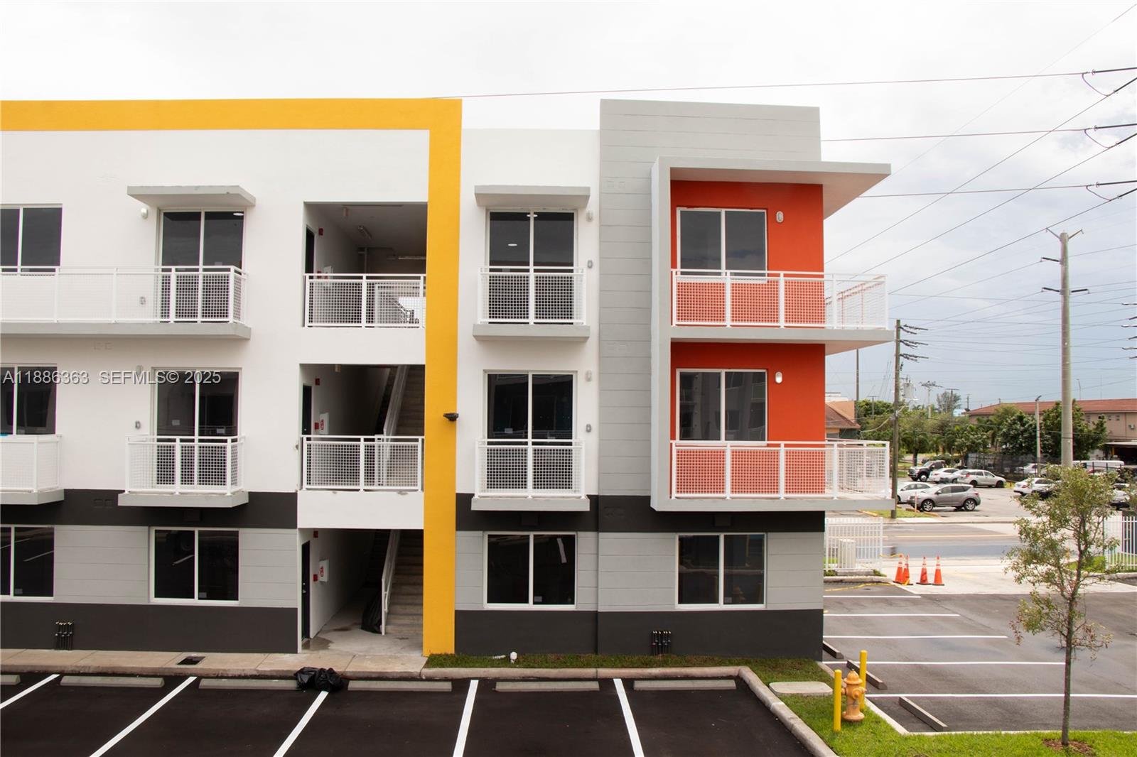 1455 W 29th Street 113, Hialeah, FL 33012, Hialeah