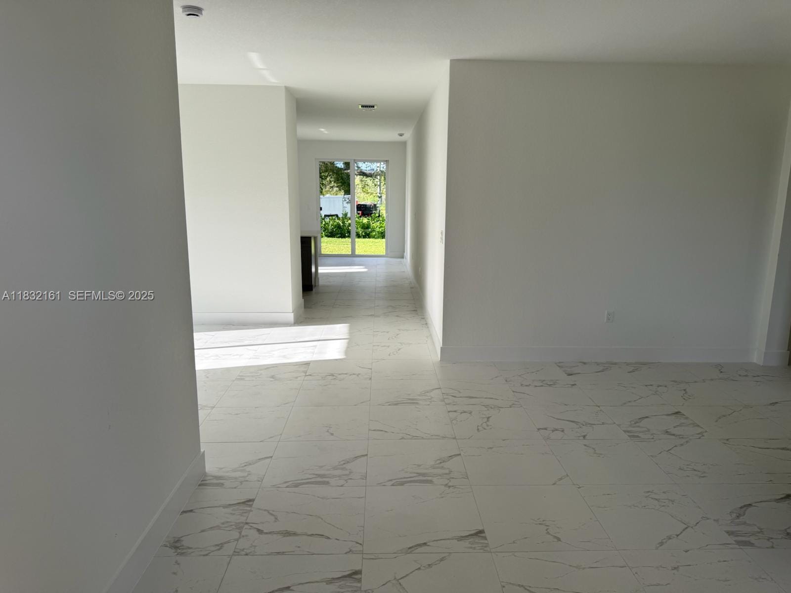 1828 NE 1st Street — photo 4
