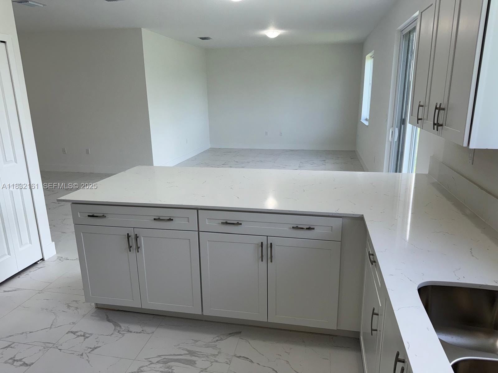 1828 NE 1st Street — photo 7