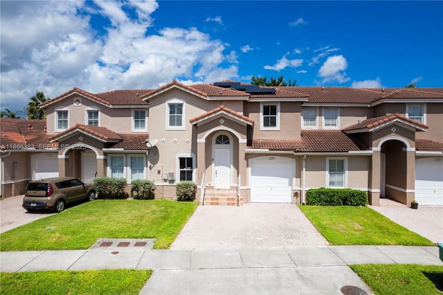 13761 SW 274th Terrace, Homestead, FL 33032