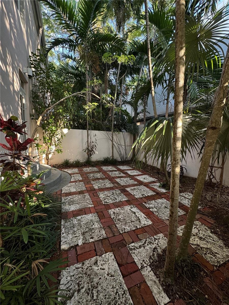 732 Euclid Avenue 4, Miami Beach, FL 33139