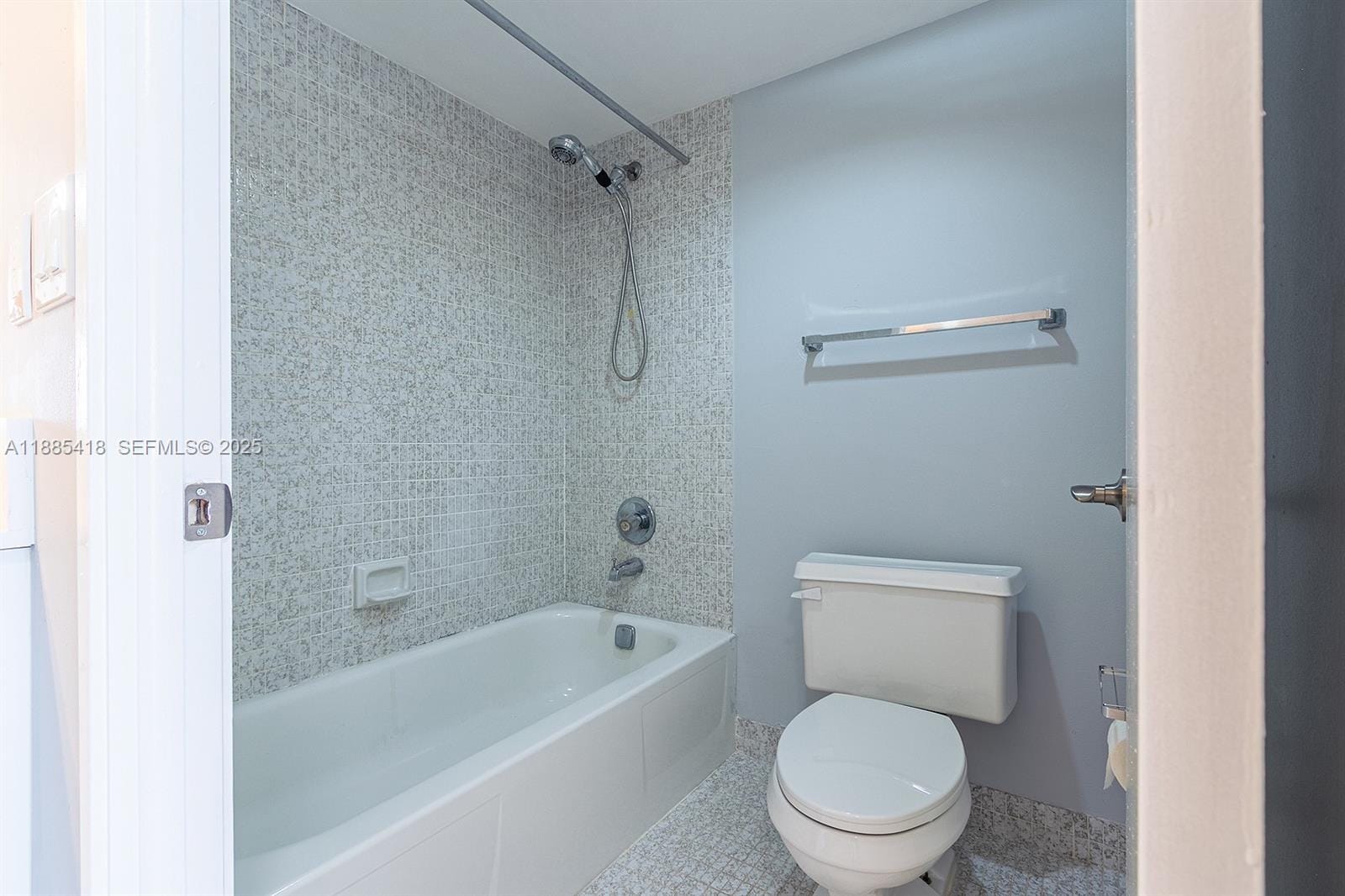 210 174th Street 2406, Sunny Isles Beach, FL 33160 photo 19