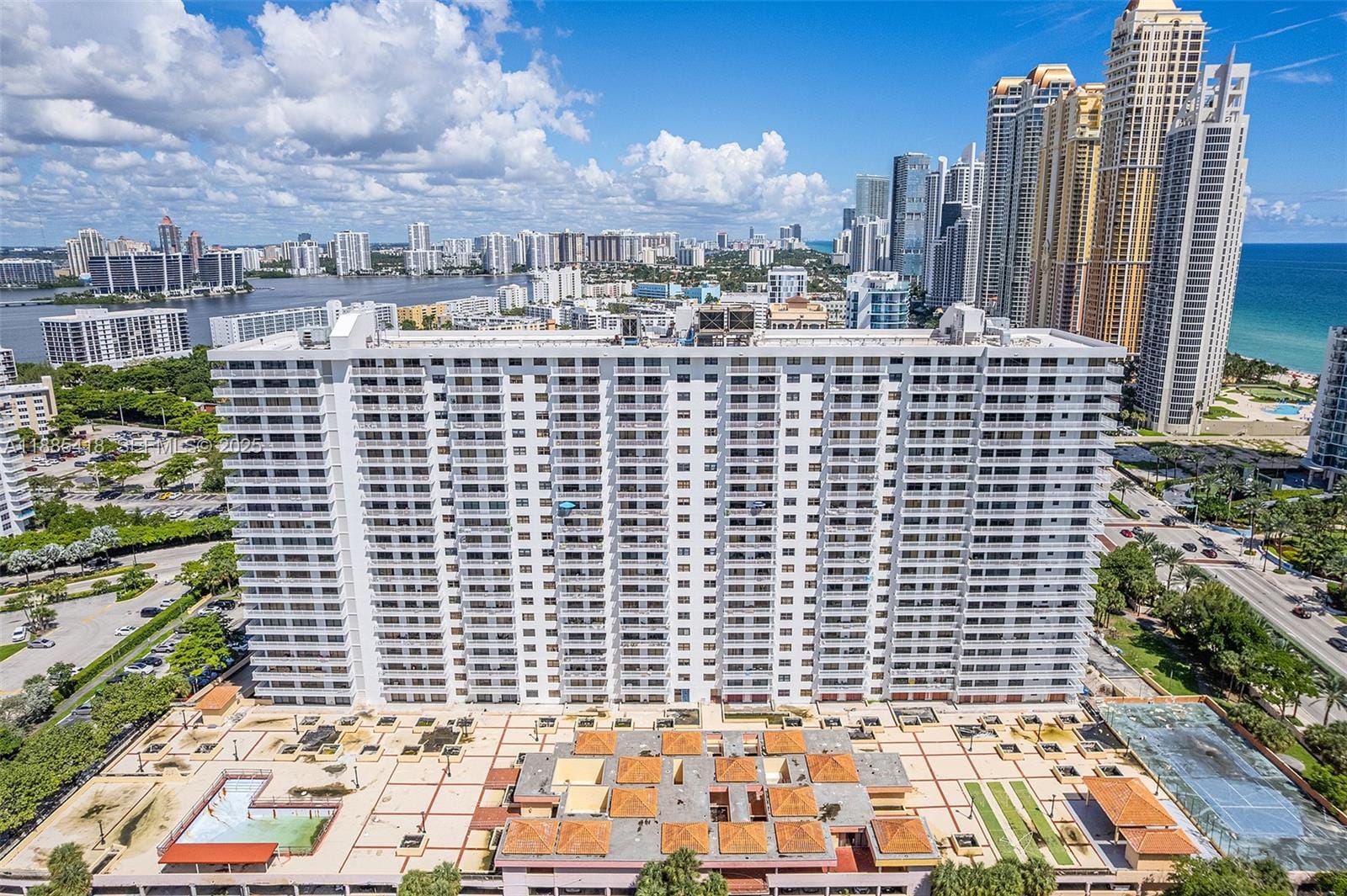 210 174th Street 2406, Sunny Isles Beach, FL 33160 photo 25