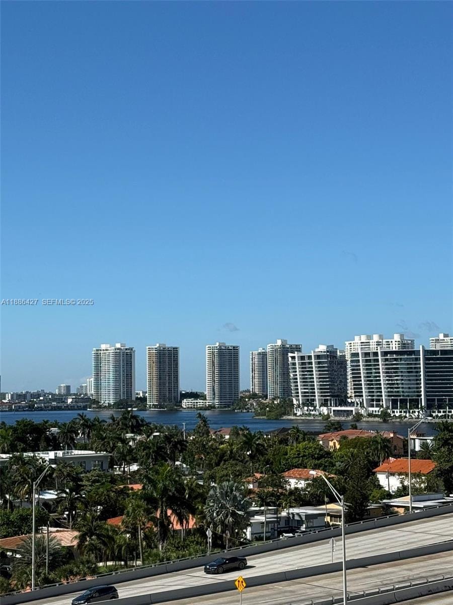 19370 Collins Avenue 904 — photo 2